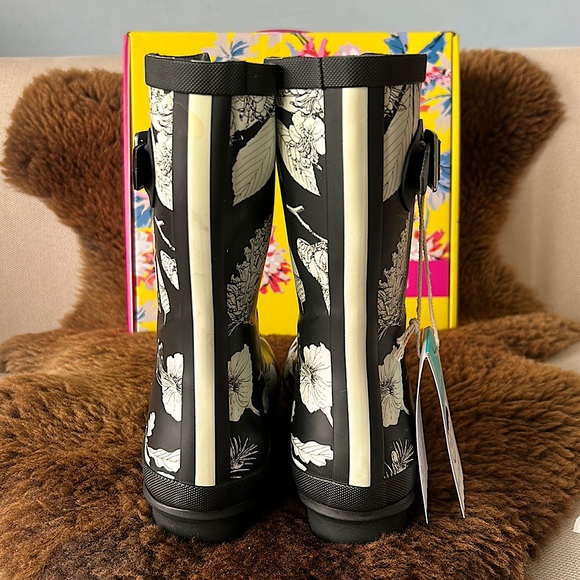 Joules Black Etched Botanical Rainboots - Picture 6 of 10